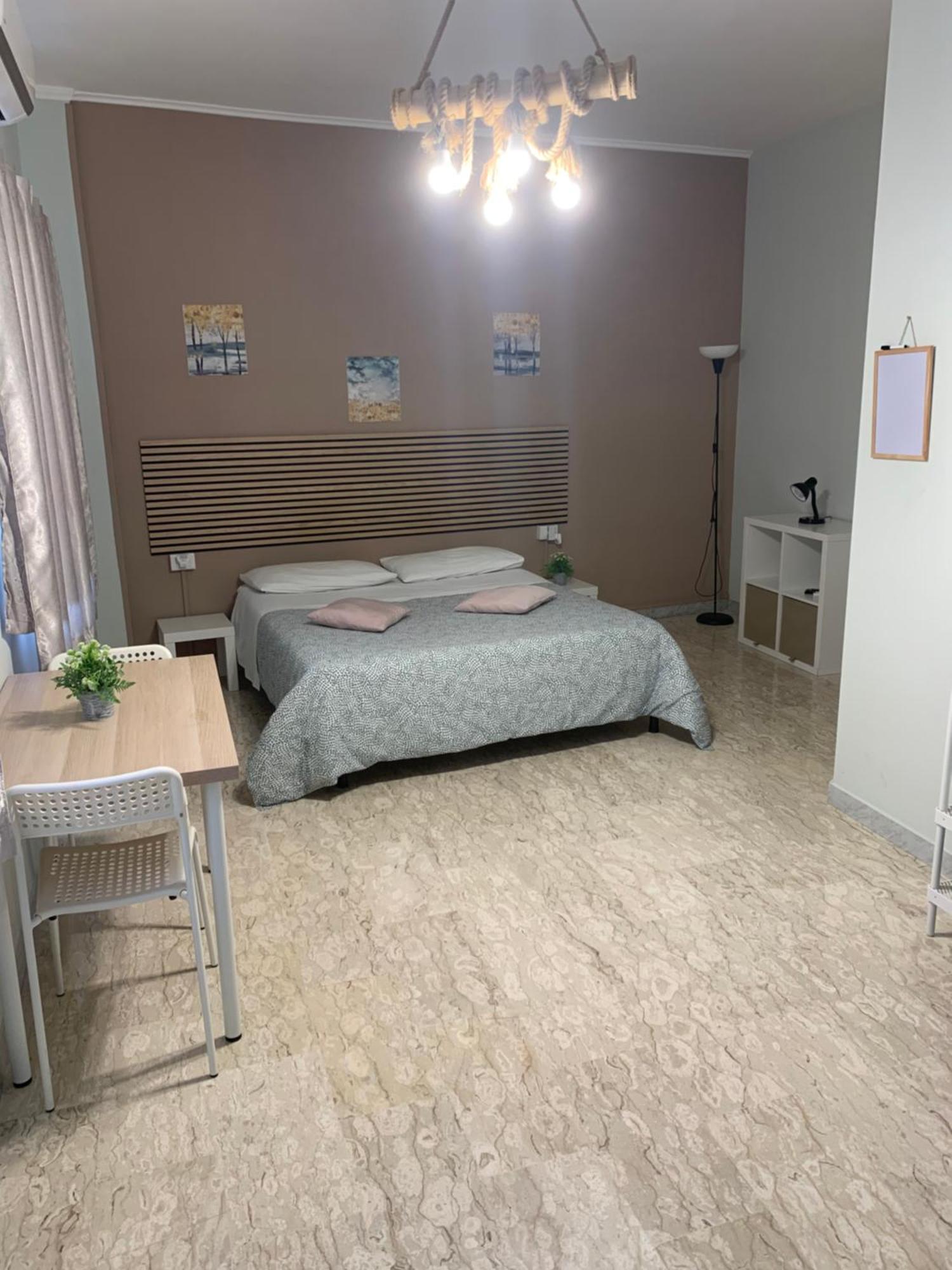 Neapolis Center2 Bed & Breakfast