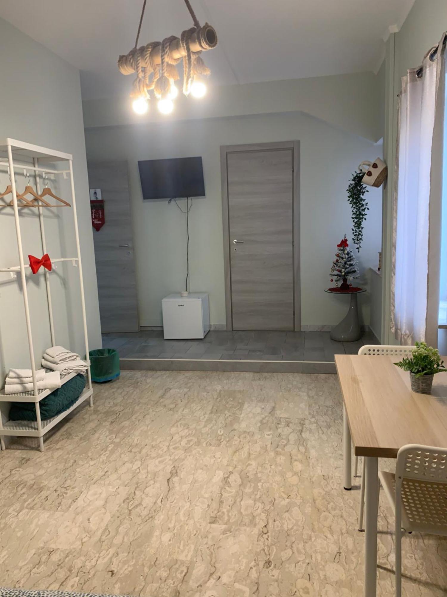 Neapolis Center2 * Napoli